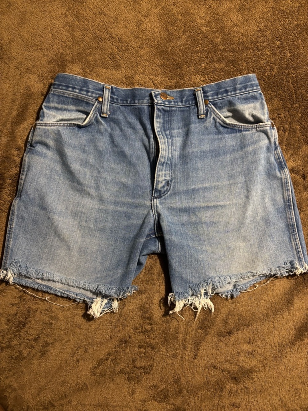 Vintage Wrangler Rugged Wear Frayed Hem Blue Denim Shorts